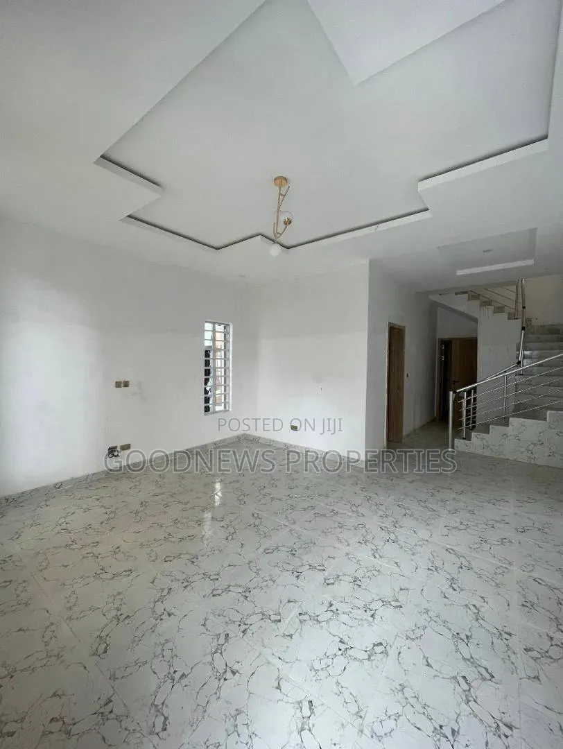 4bdrm Duplex in Curbert Court: Lekki for sale in Ikota
