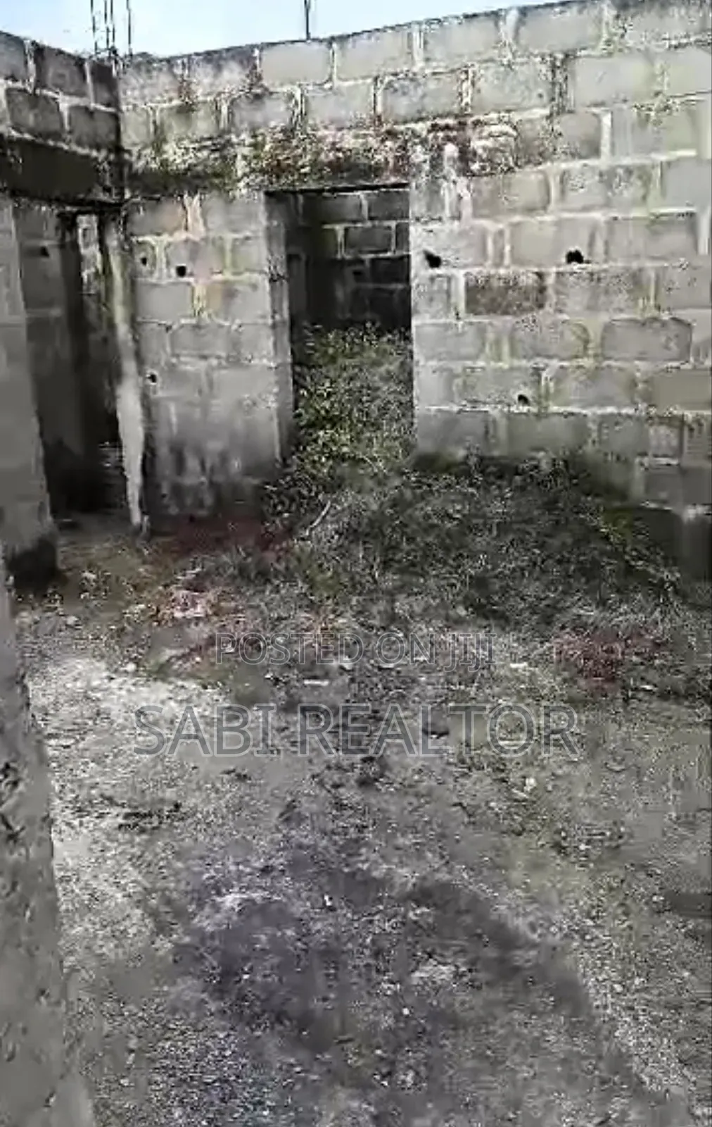 Uncompleted 3 Units of 2 Bedroom Flat at Governors Road Ikotun Lagos in Ikotun / Ikotun/Igando