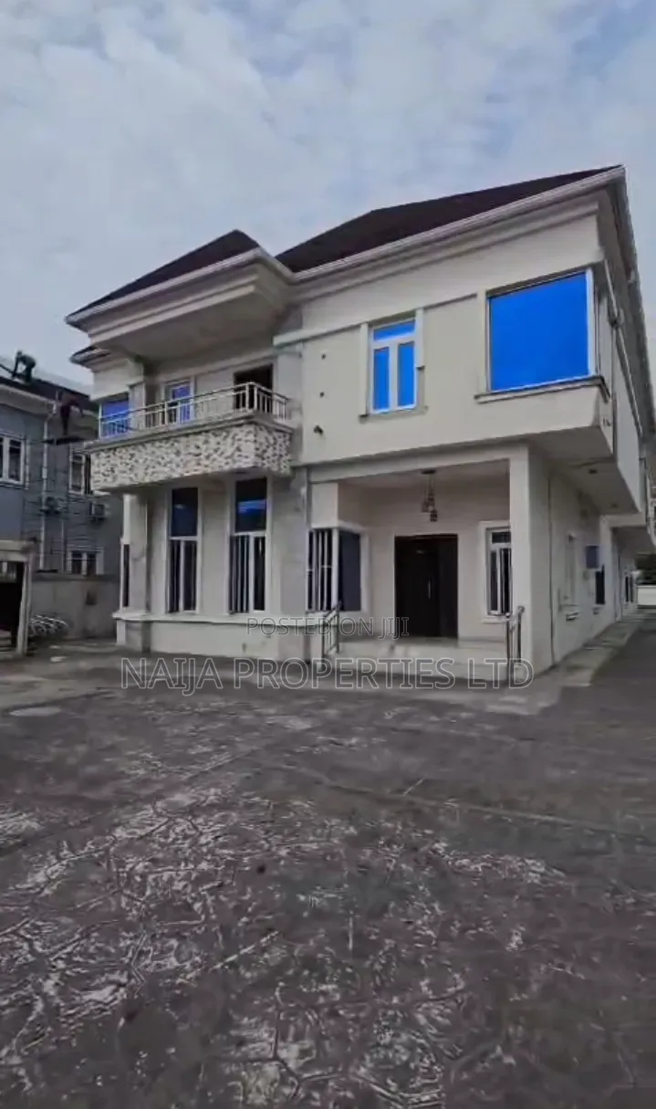 5bdrm Duplex in Mayfair Garden, Awoyaya for sale in Awoyaya