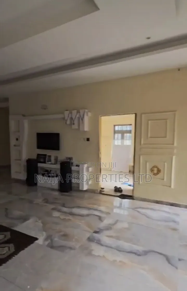 5bdrm Duplex in Mayfair Garden, Awoyaya for sale in Awoyaya