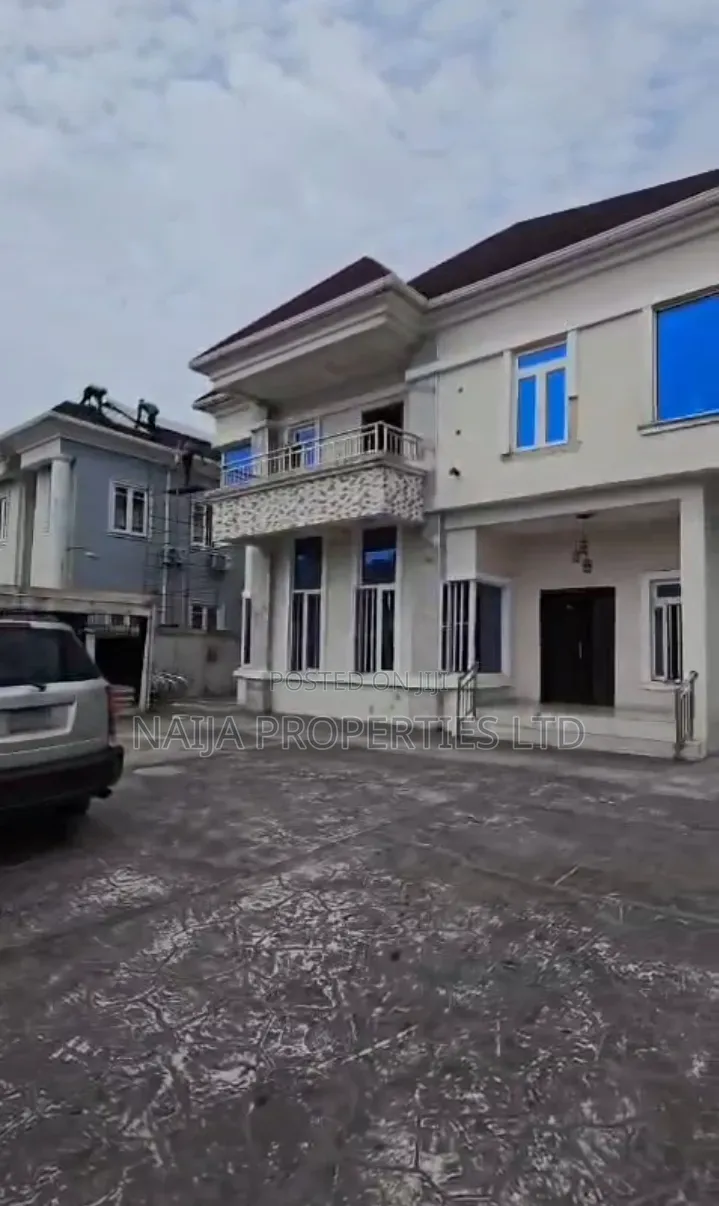 5bdrm Duplex in Mayfair Garden, Awoyaya for sale in Awoyaya