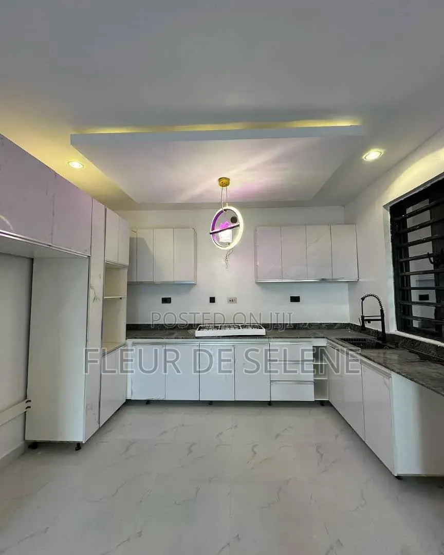 2bdrm Apartment in Ikate, Lagos Island / Lagos Island for rent in Lagos Island / Lagos Island