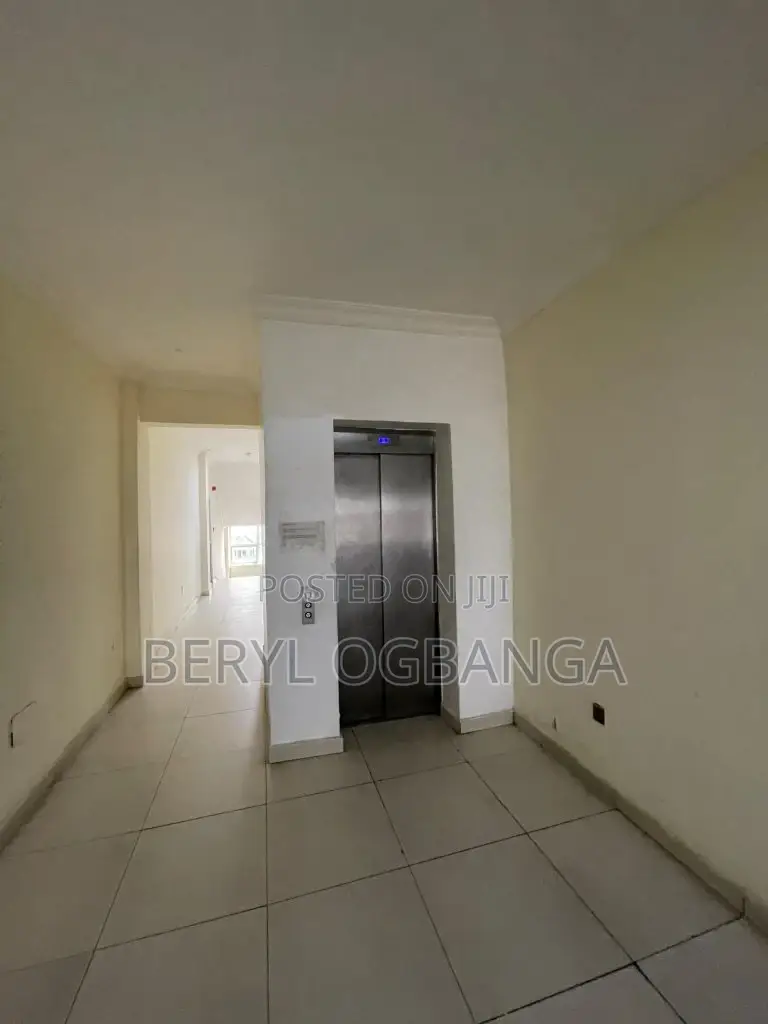 3bdrm Apartment in Ikate for sale in Ikate