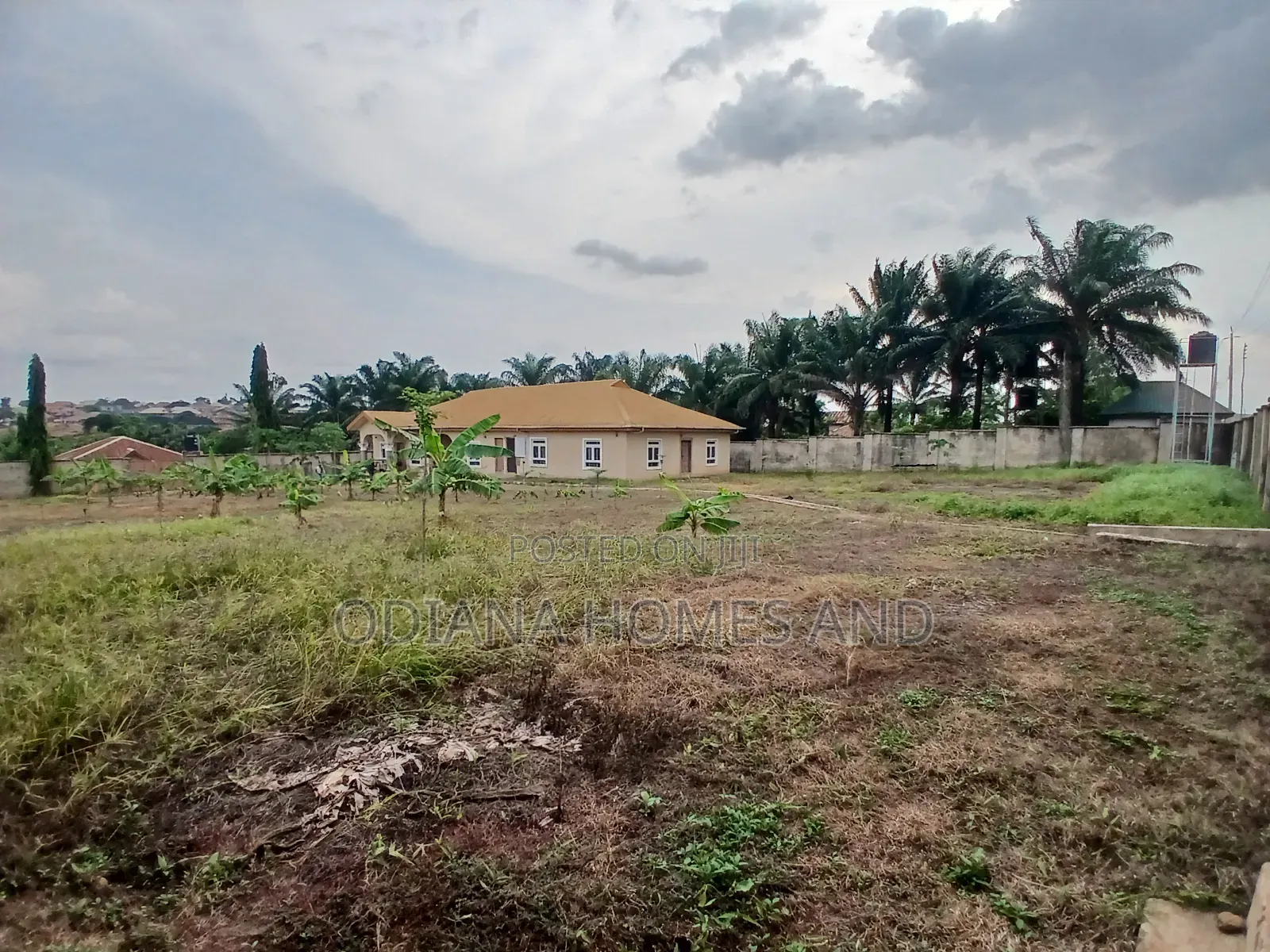 3500sqm Mixed-Use Land + 7-Bedroom Bungalow for Sale at Ojoo, Ibadan in Ibadan