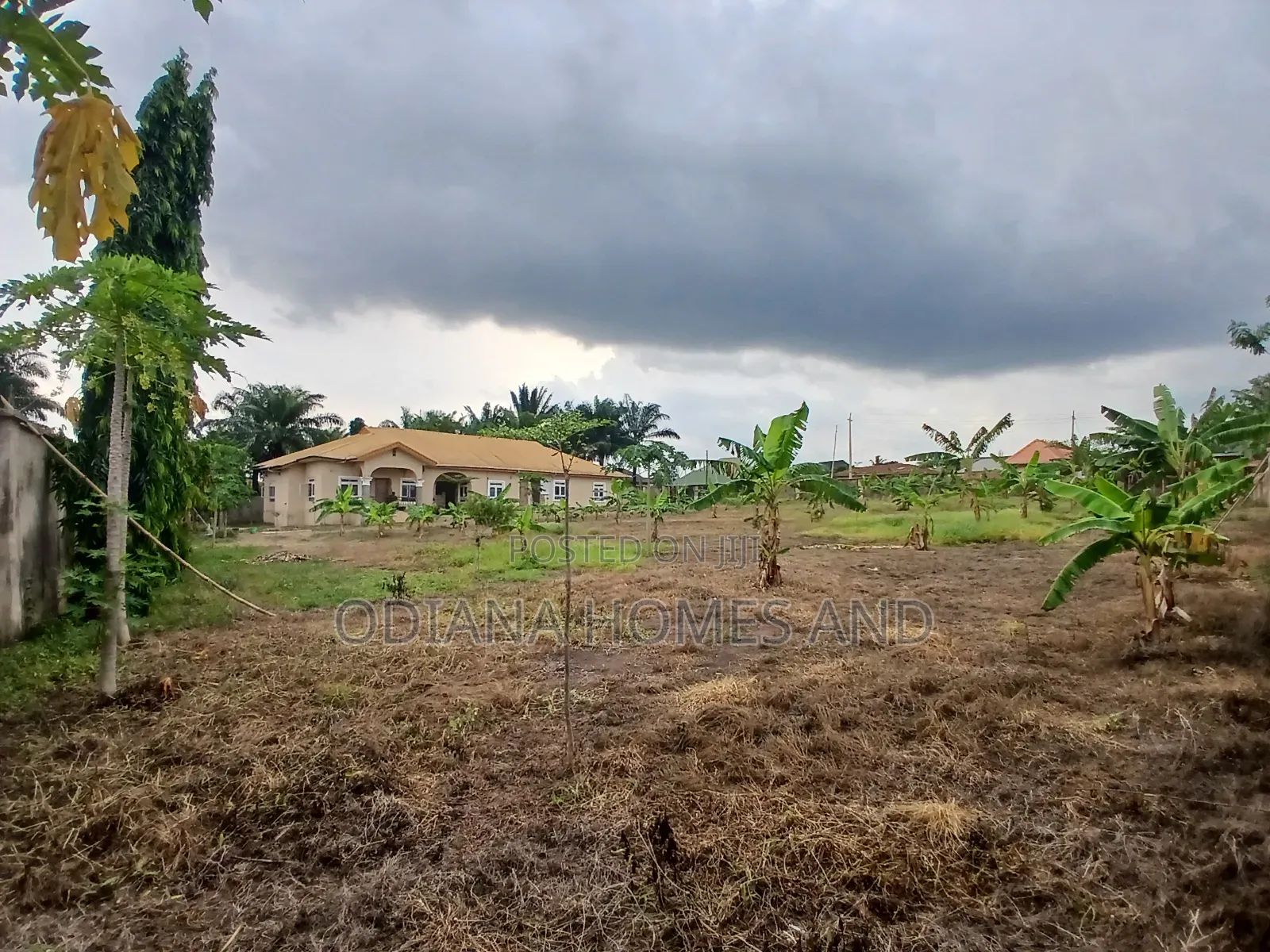 3500sqm Mixed-Use Land + 7-Bedroom Bungalow for Sale at Ojoo, Ibadan in Ibadan
