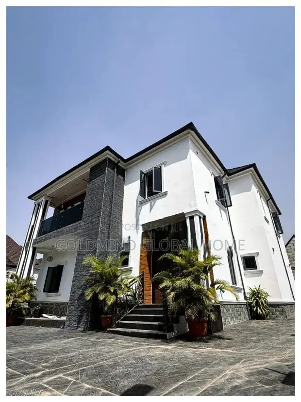 4bdrm Duplex in Lugbe - Abuja for sale in Sabon Lugbe
