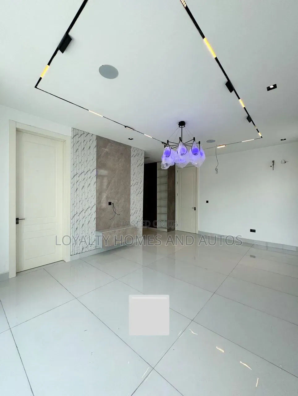 5bdrm Duplex in Lekki Phase 1 for sale in Lekki Phase 1