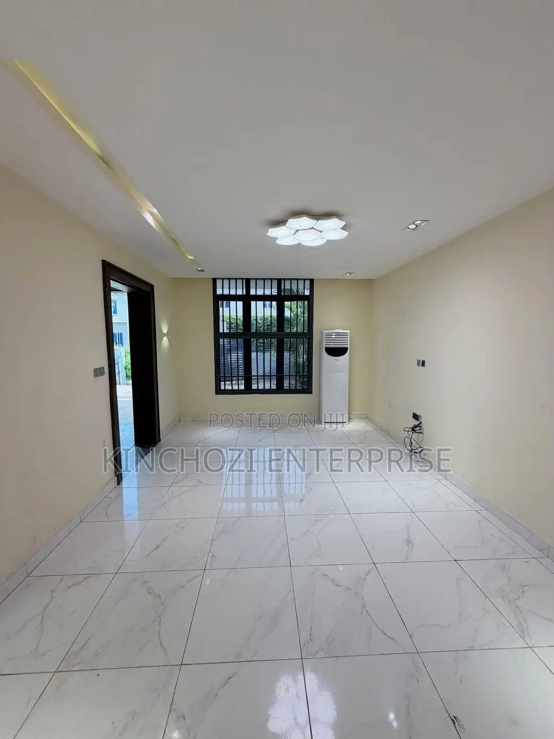 4bdrm Duplex in Lifecamp, Wumba for rent in Wumba