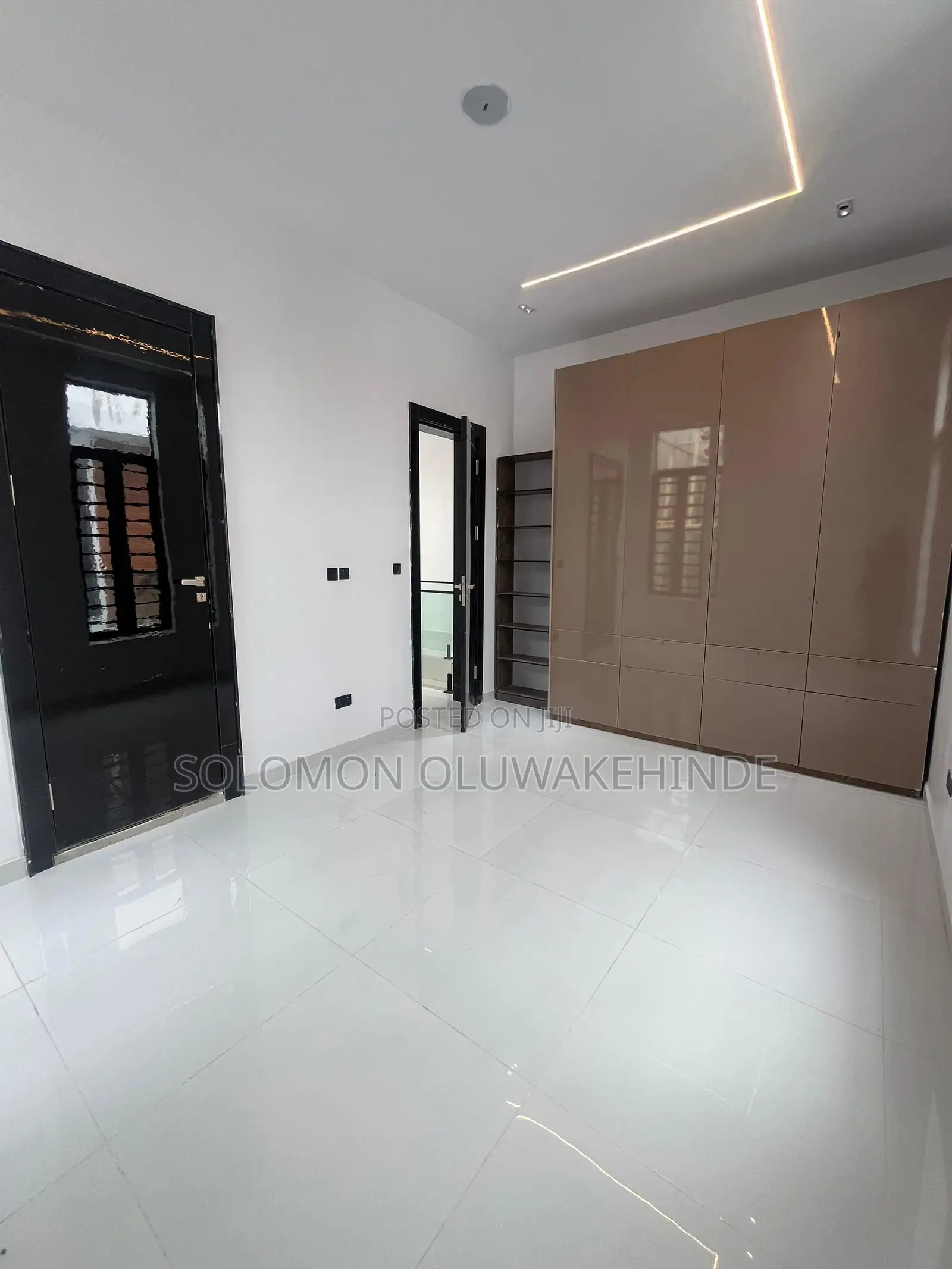 5bdrm Duplex in Vgc for sale in VGC / Ajah