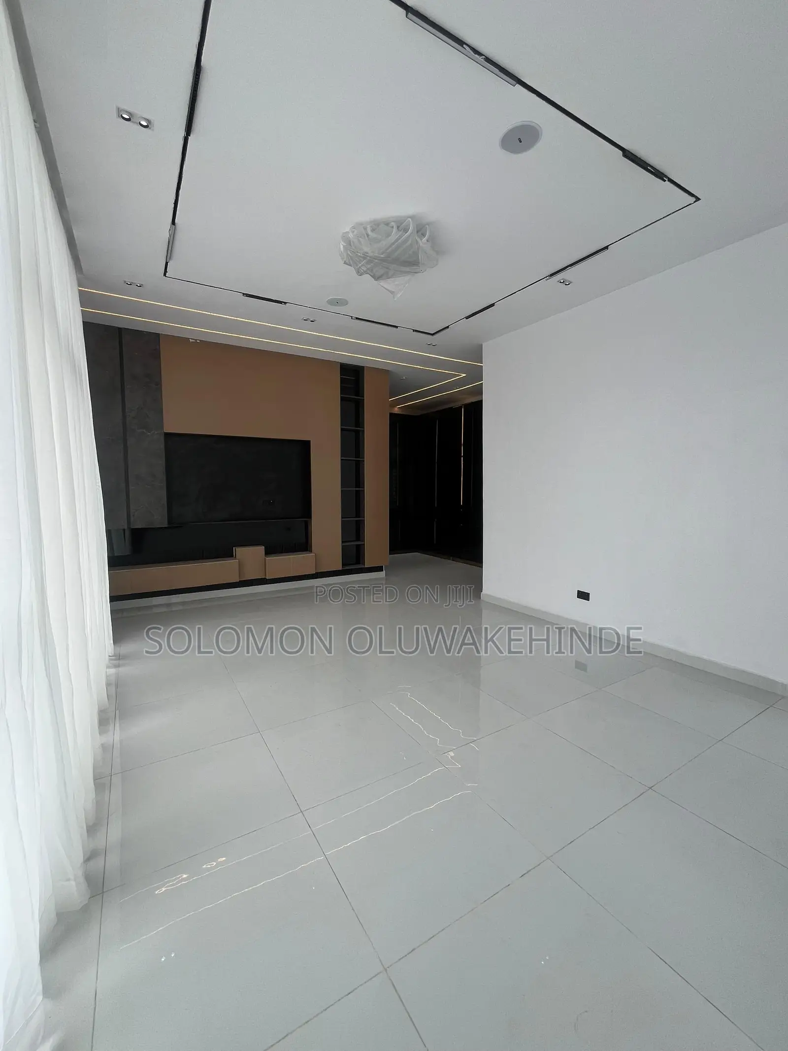 5bdrm Duplex in Vgc for sale in VGC / Ajah