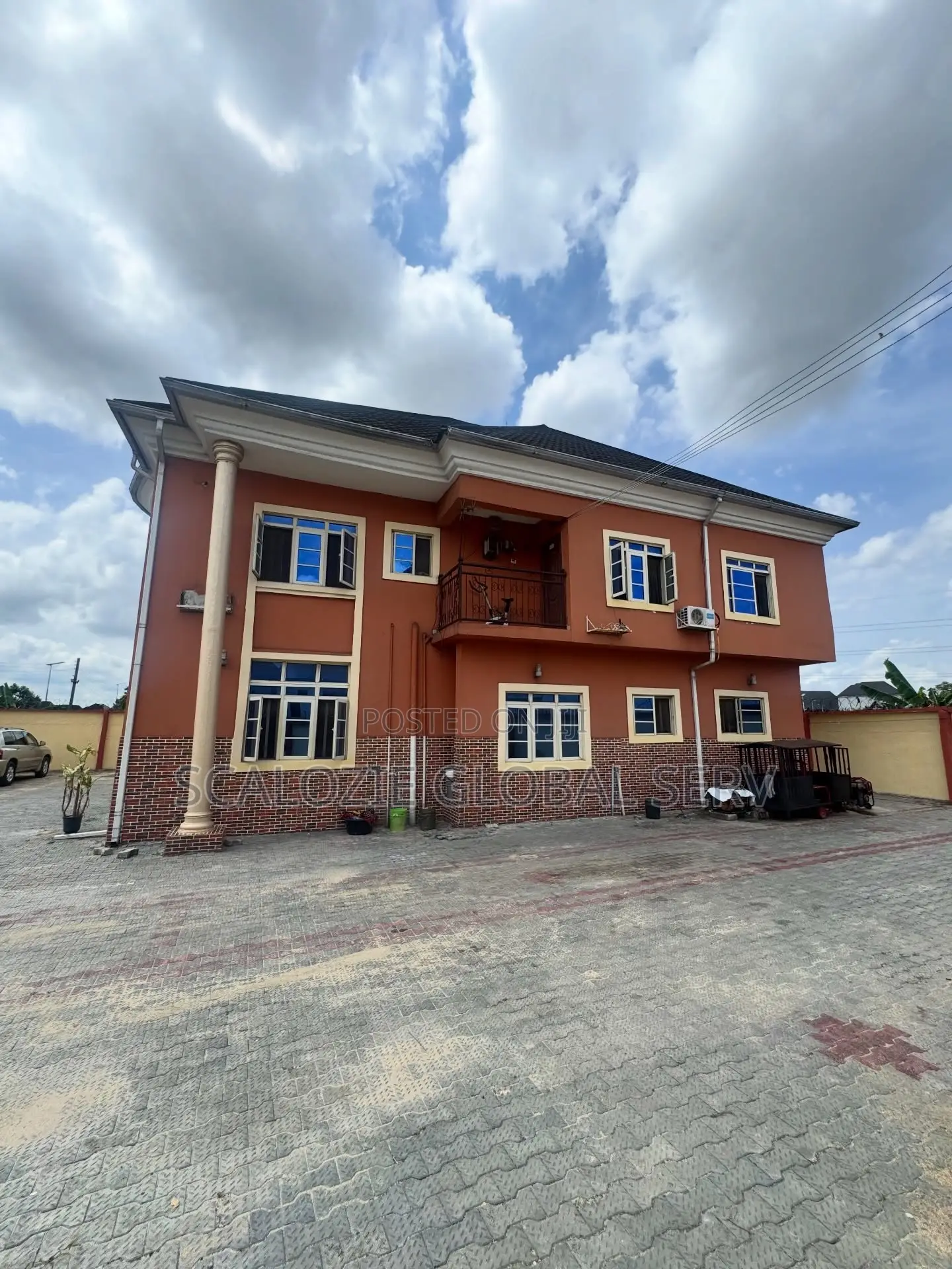 6bdrm Duplex in Rumuehinwo Estate, for sale in Port-Harcourt
