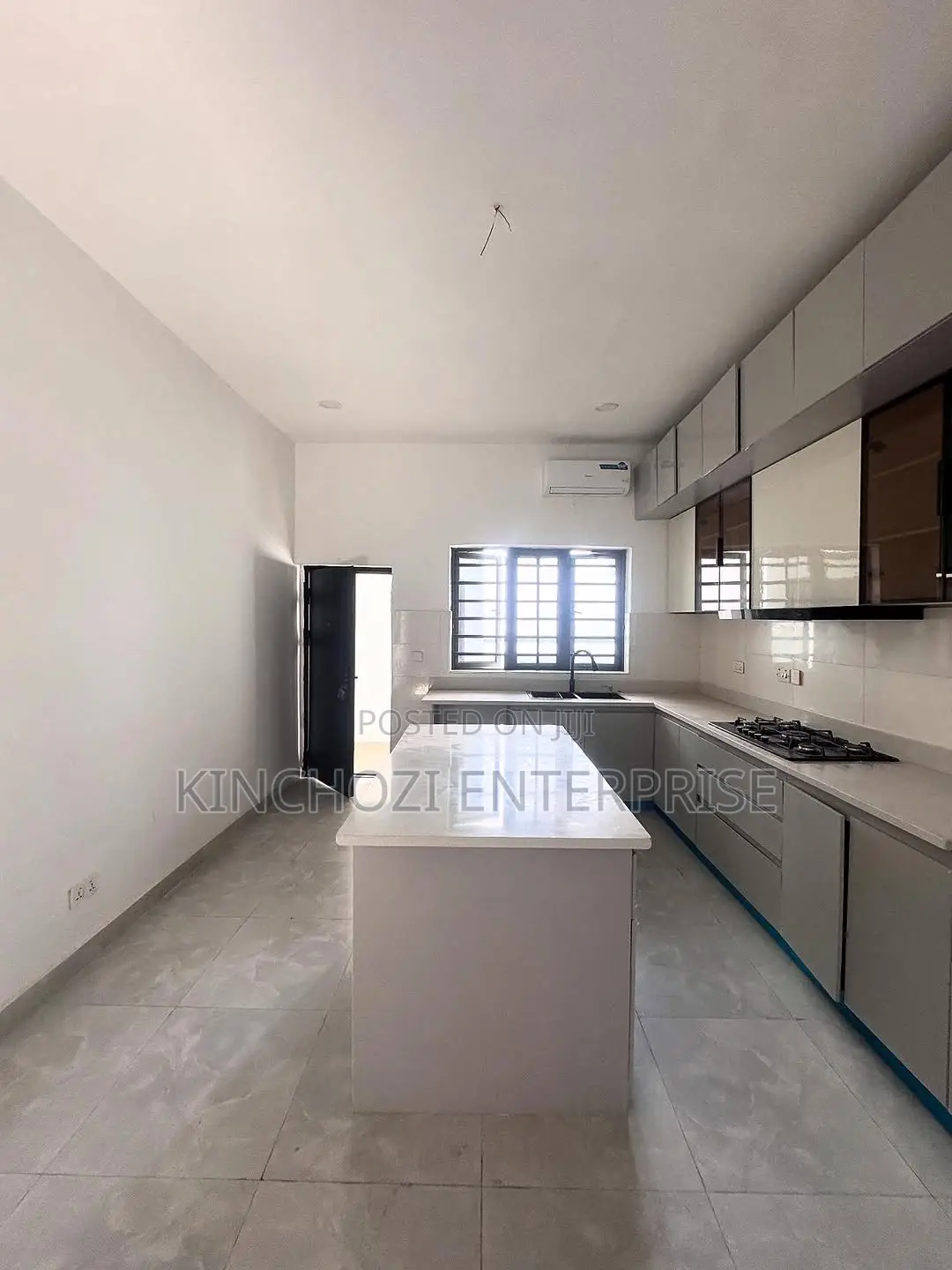 3bdrm Apartment in Ikate Lekki for sale in Ikate