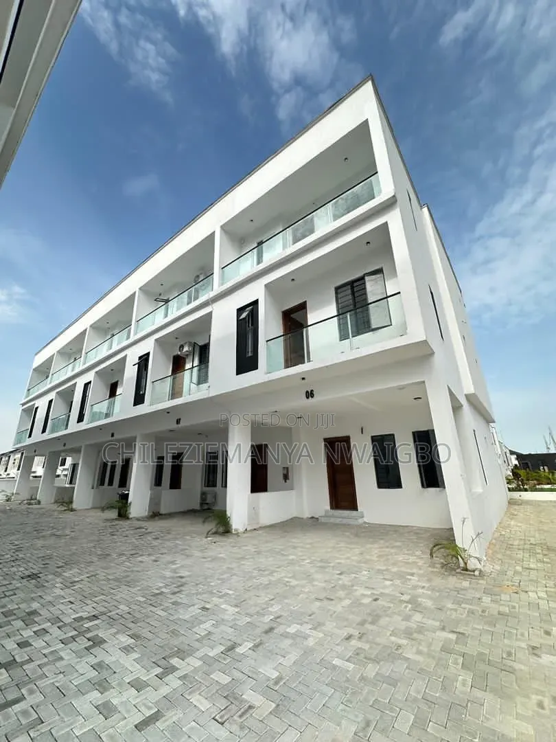 4bdrm Townhouse/Terrace in Lekki Expressway for sale in Lekki Expressway