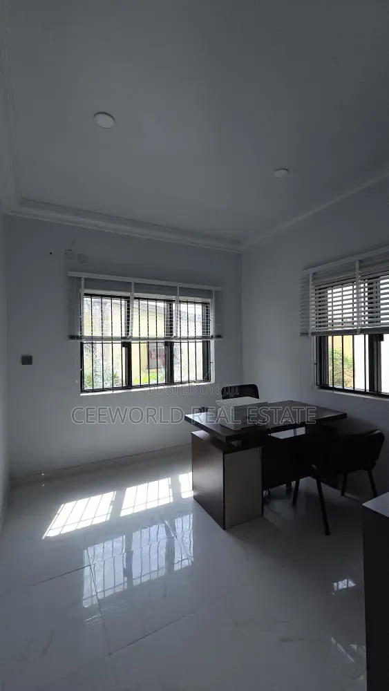 Furnished Spacious 3 Bedroom Office Space at Bodija in Bodija