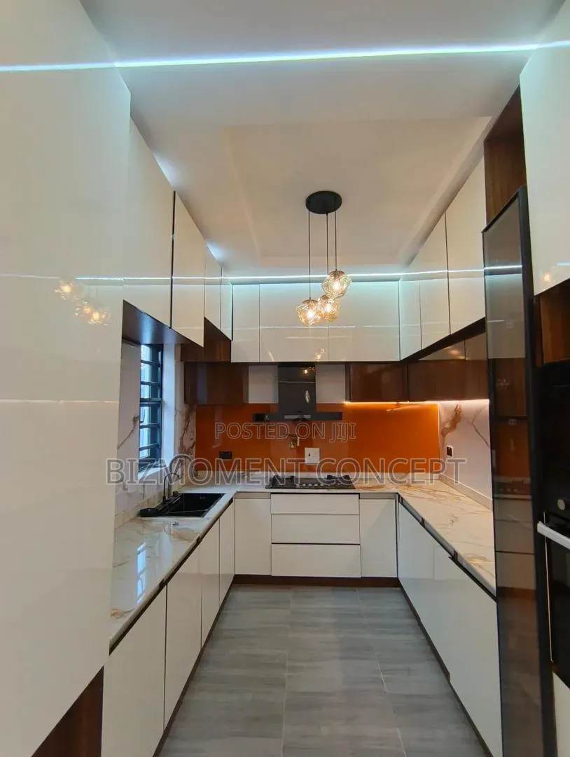5bdrm Duplex in Omole Phase 1 for sale in Omole Phase 1