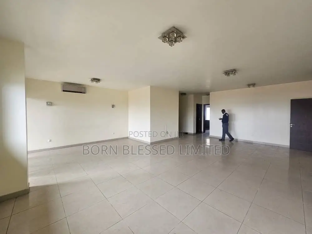3bdrm Block of Flats in Old Ikoyi, Lagos State for rent in Lagos State