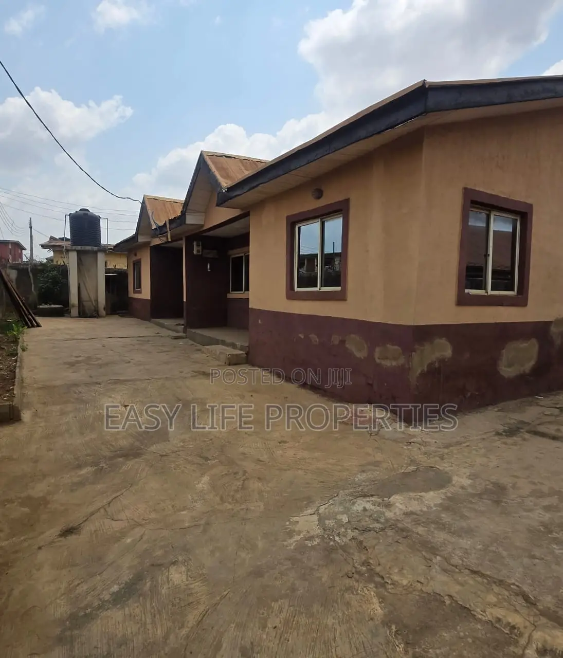 2bdrm Block of Flats in Salawu, Alakia for sale in Alakia