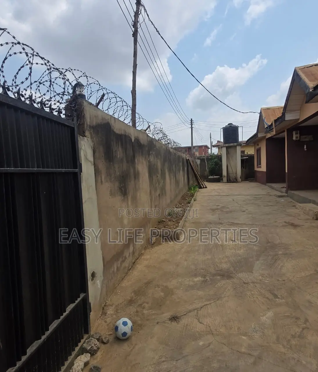 2bdrm Block of Flats in Salawu, Alakia for sale in Alakia