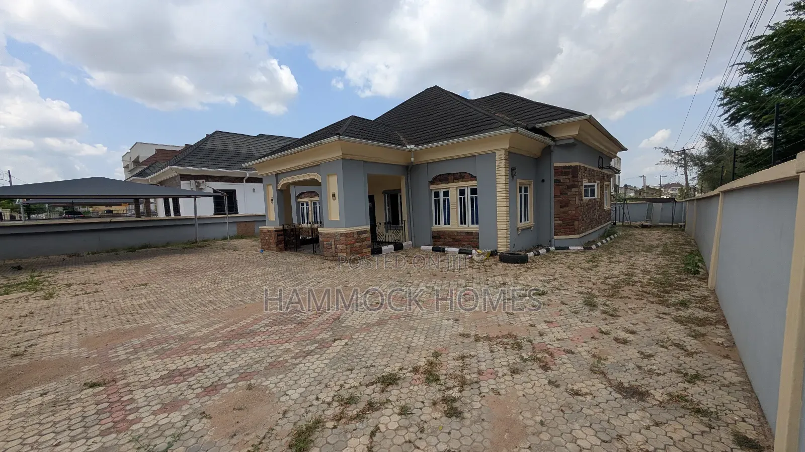 4bdrm Bungalow in Carlton Gate Estate, Akobo for sale in Akobo