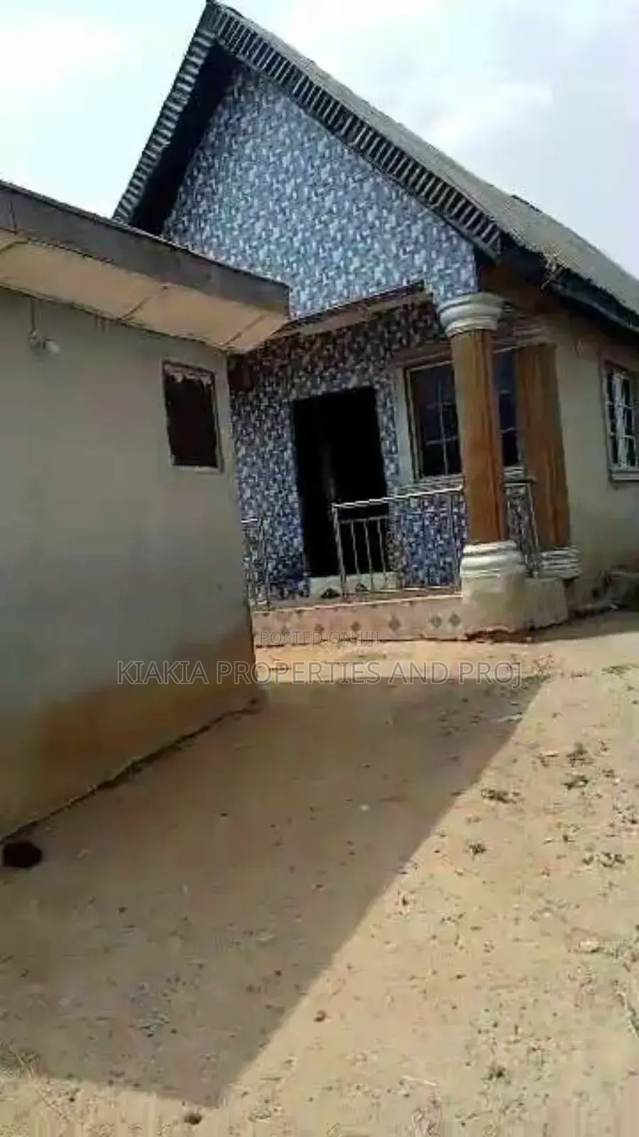 2bdrm Bungalow in Odeyale, Ibadan for sale in Ibadan