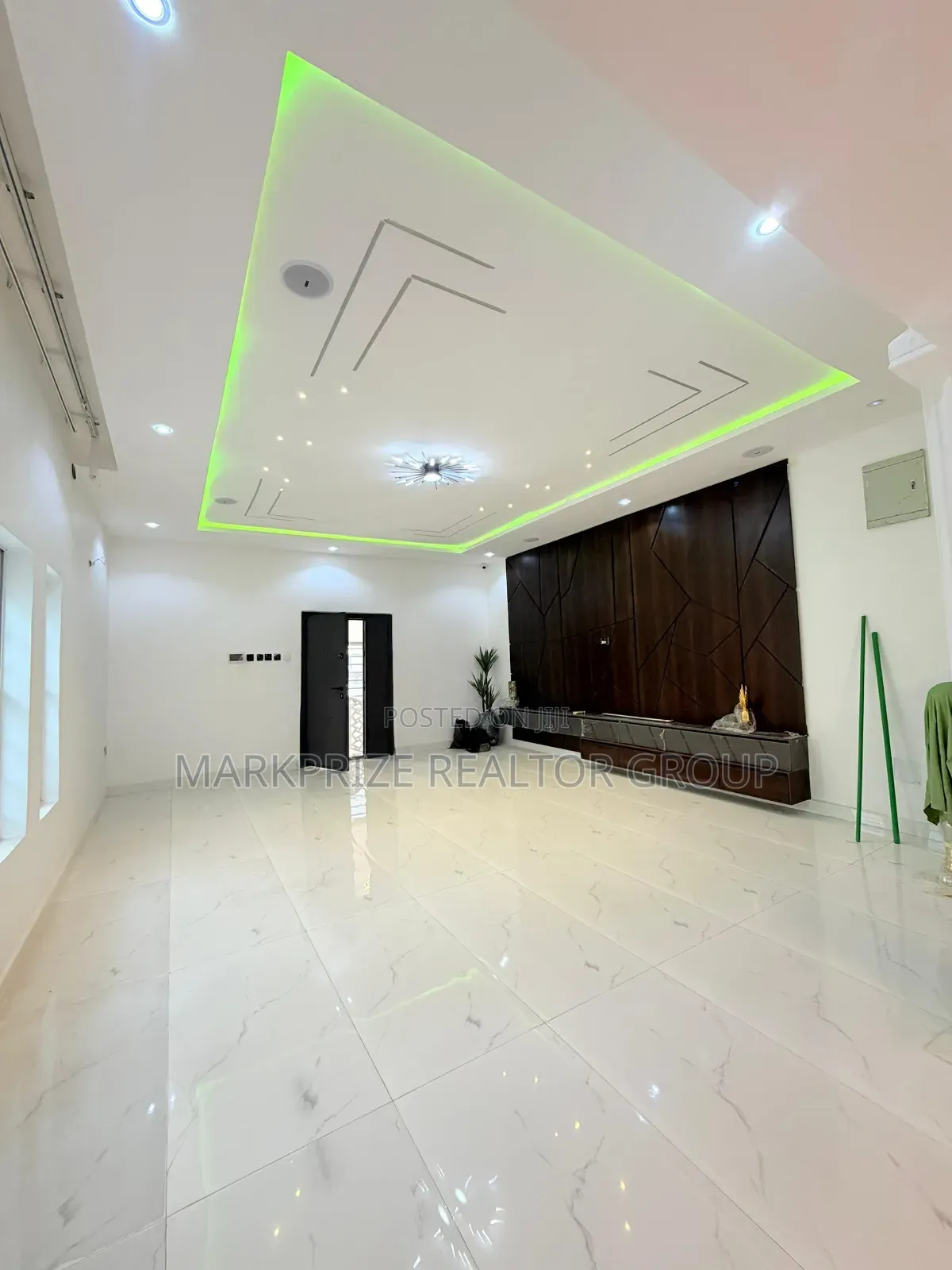 4bdrm Duplex in Magodo Gra Phase 1 for sale in Magodo Isheri