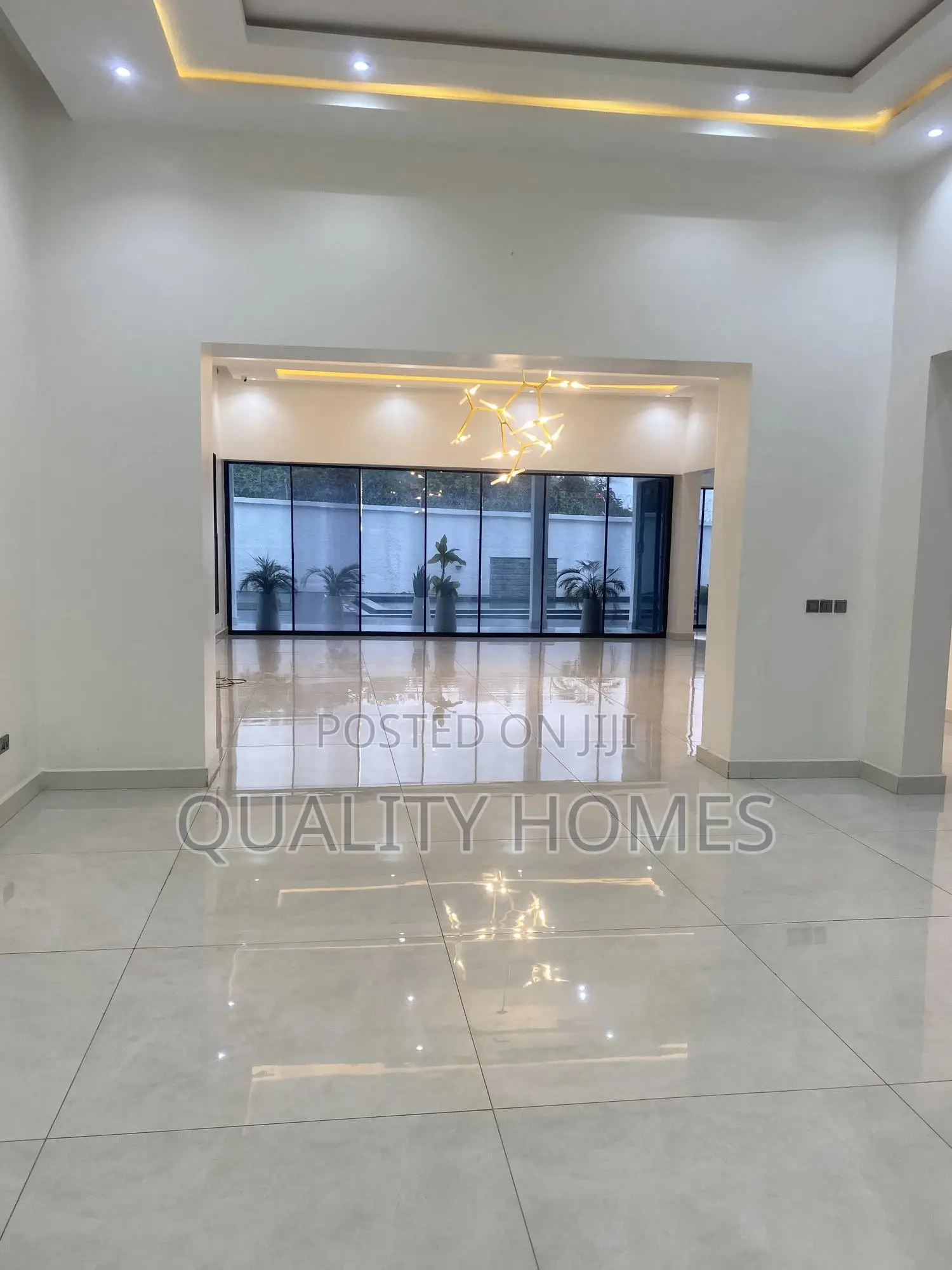 Furnished 20bdrm Villa in Utako for sale in Utako