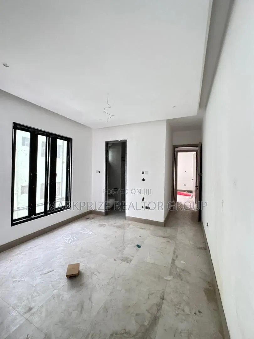 3bdrm Apartment in Allen Avenue Ikeja for sale in Allen Avenue