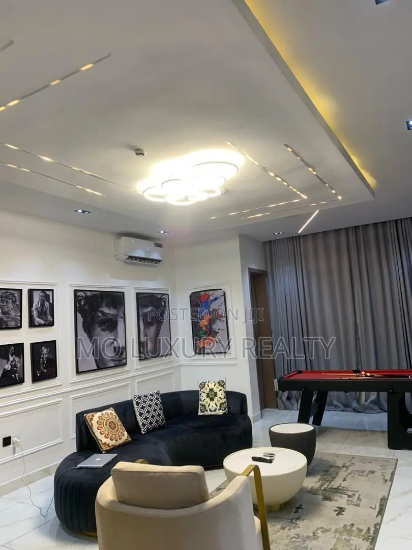 3bdrm Apartment in Lekki Phase 1 for rent in Lekki Phase 1