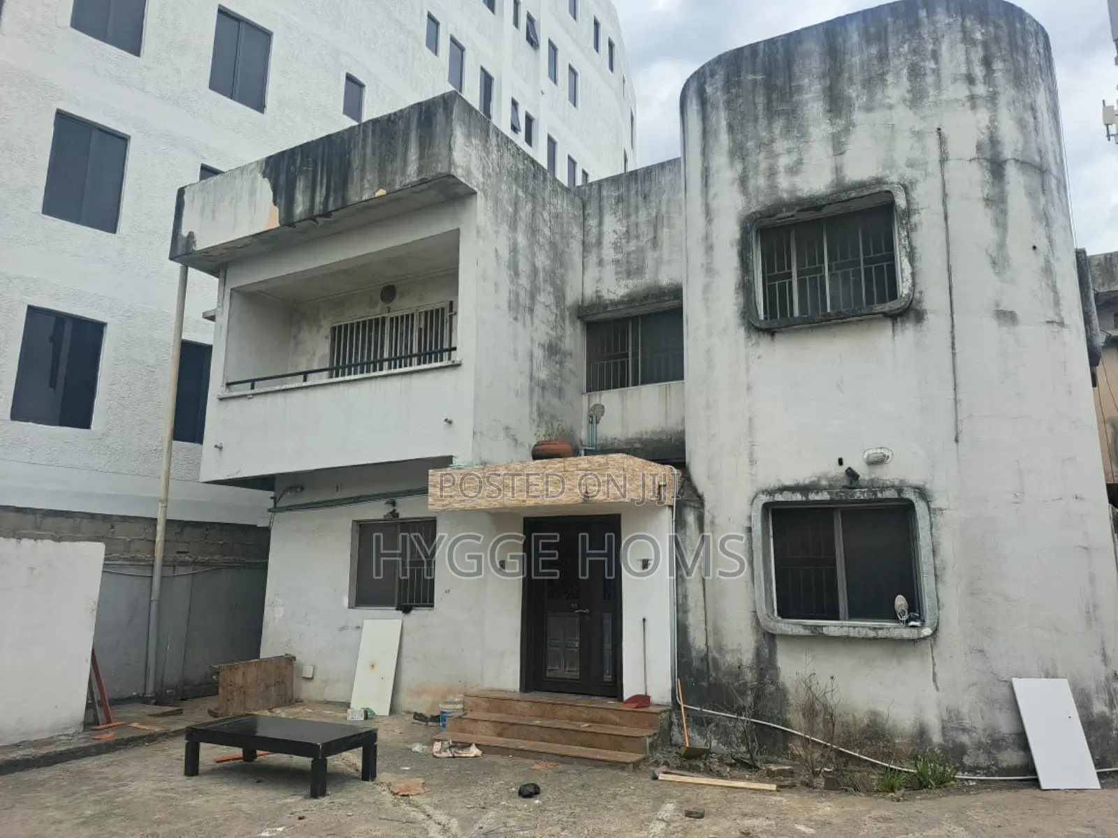 9bdrm Duplex in Ligali Ayorinde for rent in Ligali Ayorinde