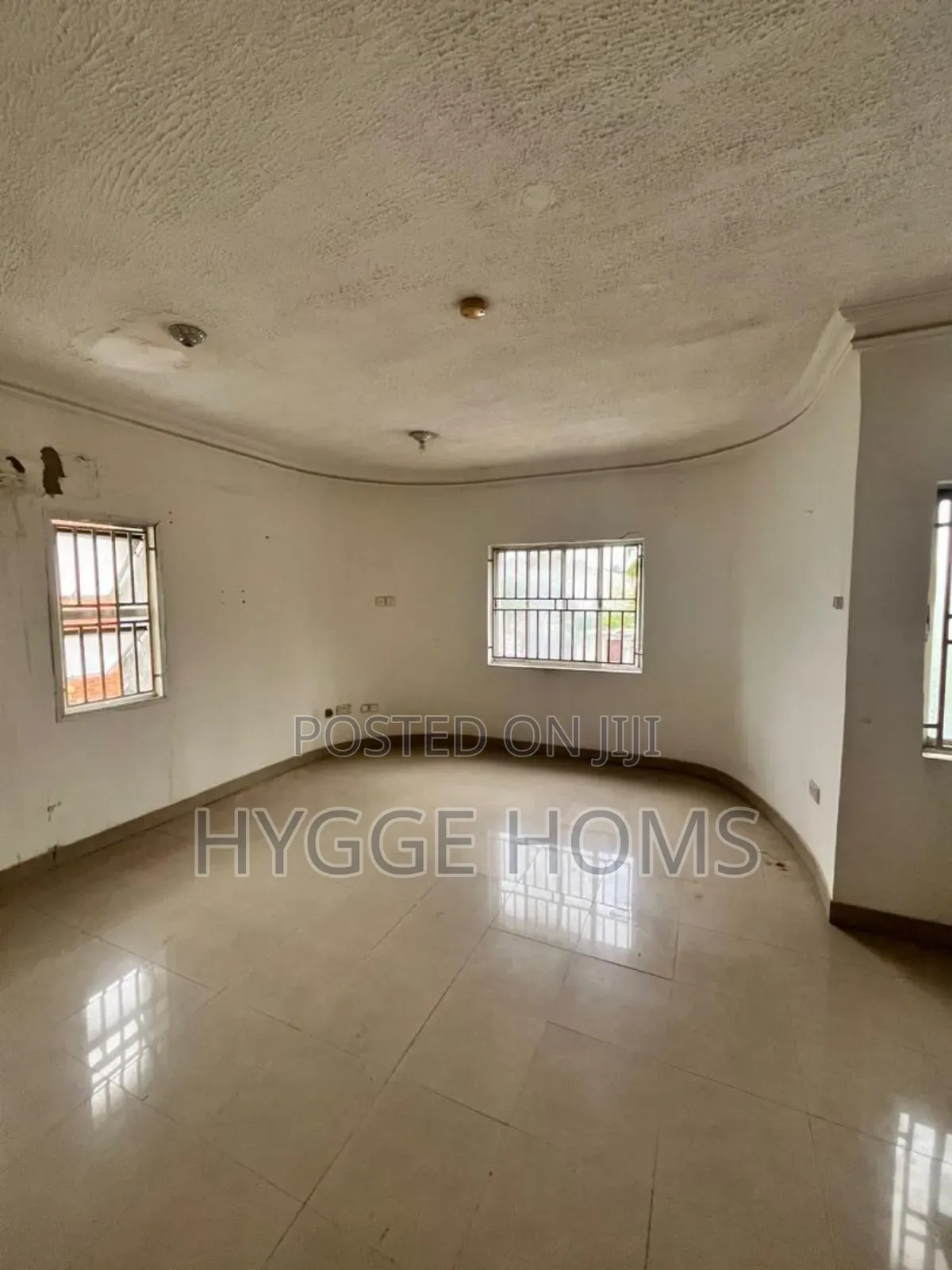 9bdrm Duplex in Ligali Ayorinde for rent in Ligali Ayorinde