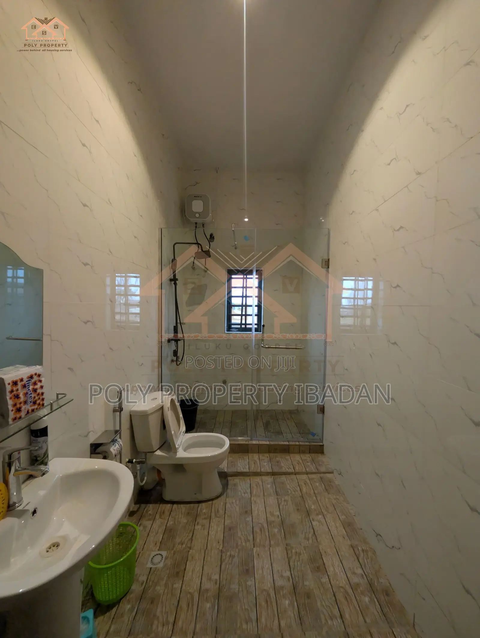 5bdrm Duplex in Engr Lere Adigun Gra, Ibadan for sale in Ibadan