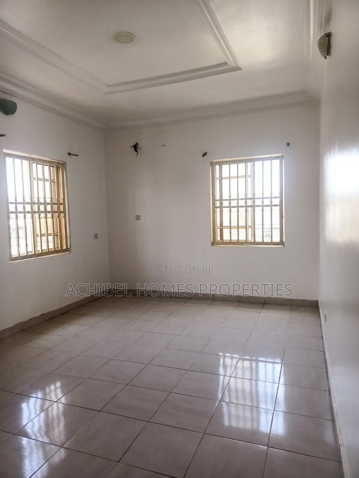 2bdrm Apartment in Fg Admiralty Way, Lekki Phase 1 for rent in Lekki Phase 1