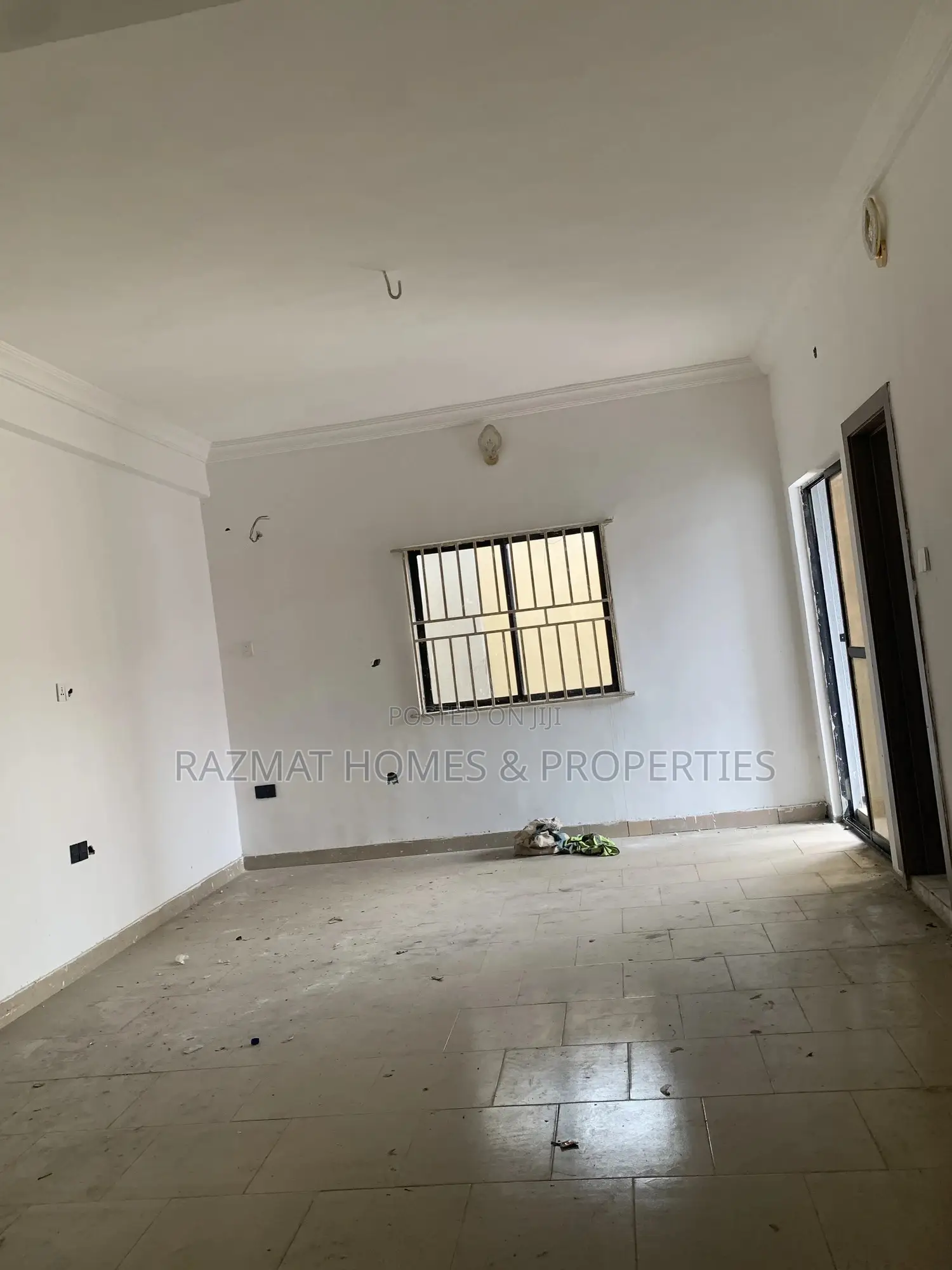 2bdrm Block of Flats in Ogunlana for rent in Ogunlana