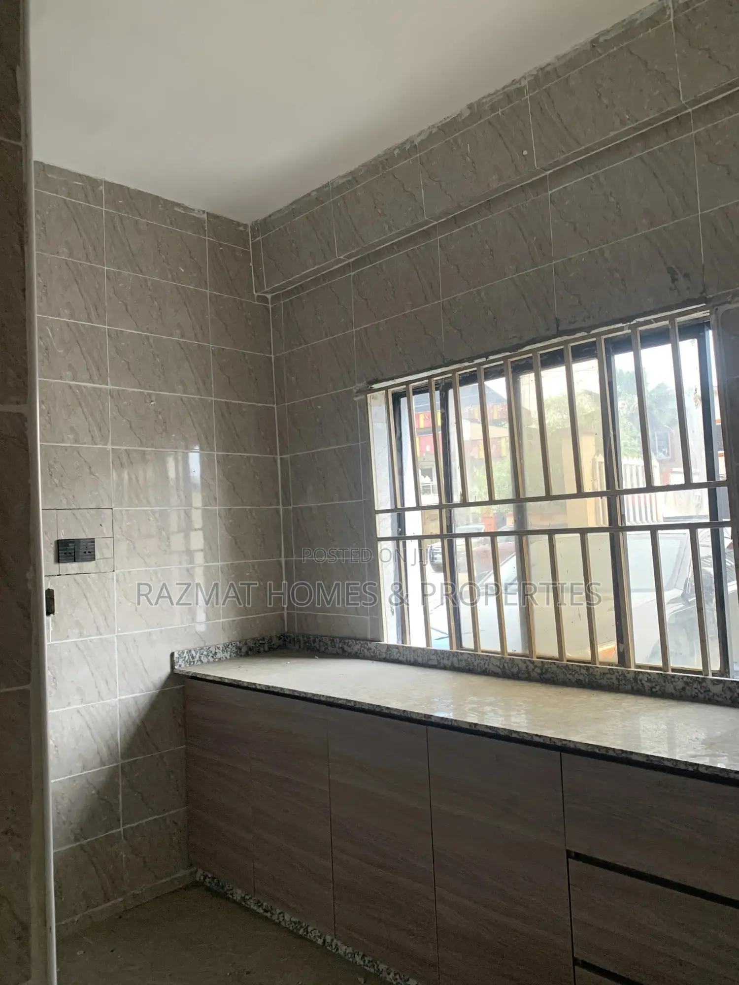 2bdrm Block of Flats in Ogunlana for rent in Ogunlana