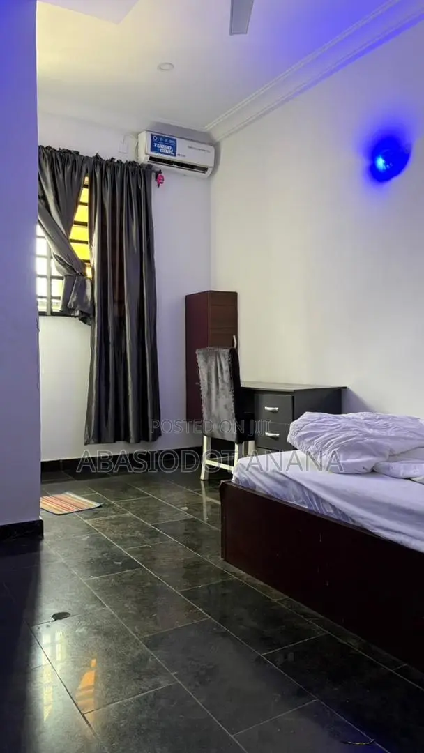 Furnished 8bdrm Bungalow in Shelter Afrique By, Uyo for sale in Uyo