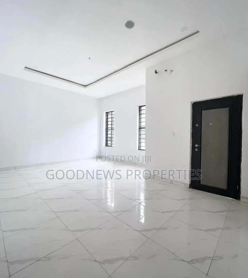 4bdrm Duplex in Harris Drive Off Vgc for rent in VGC / Ajah