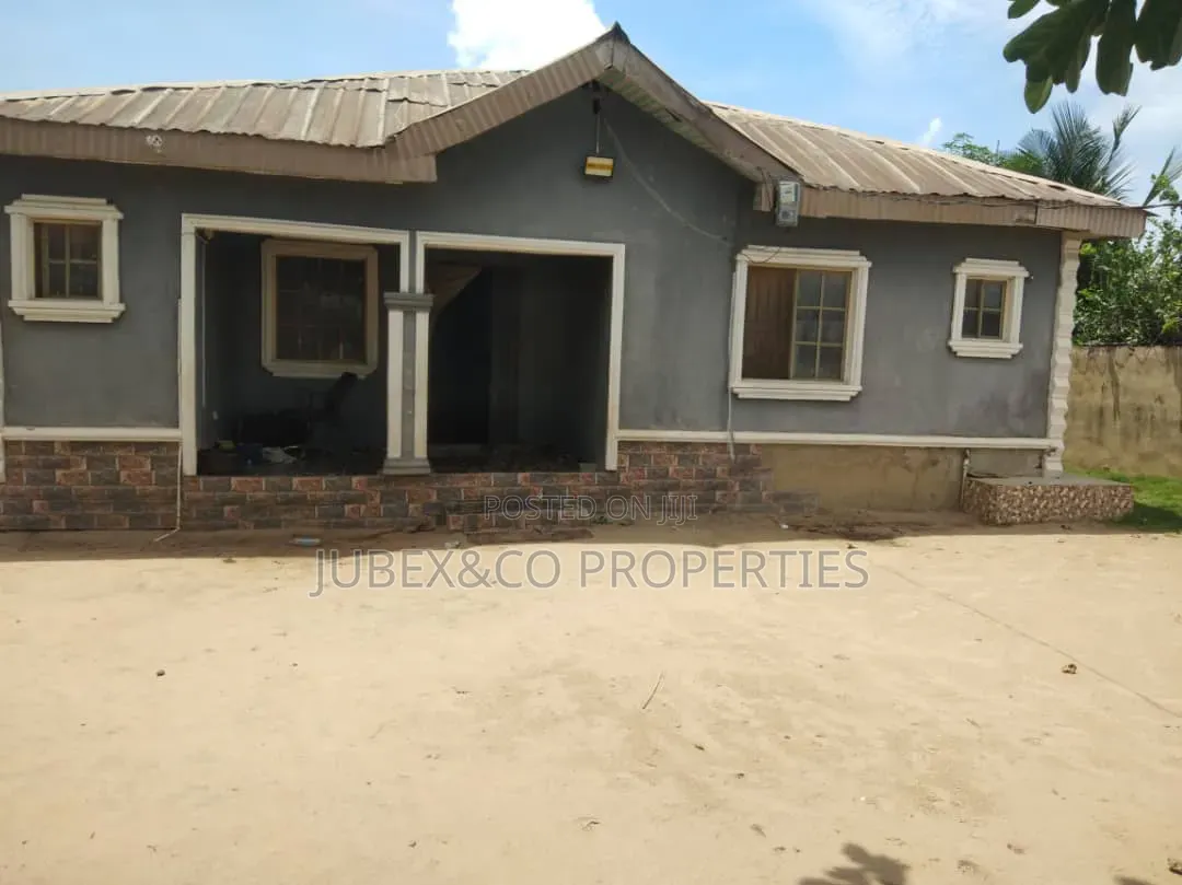 3bdrm Bungalow in Iyana Egbado Ewekoro for sale in Ewekoro