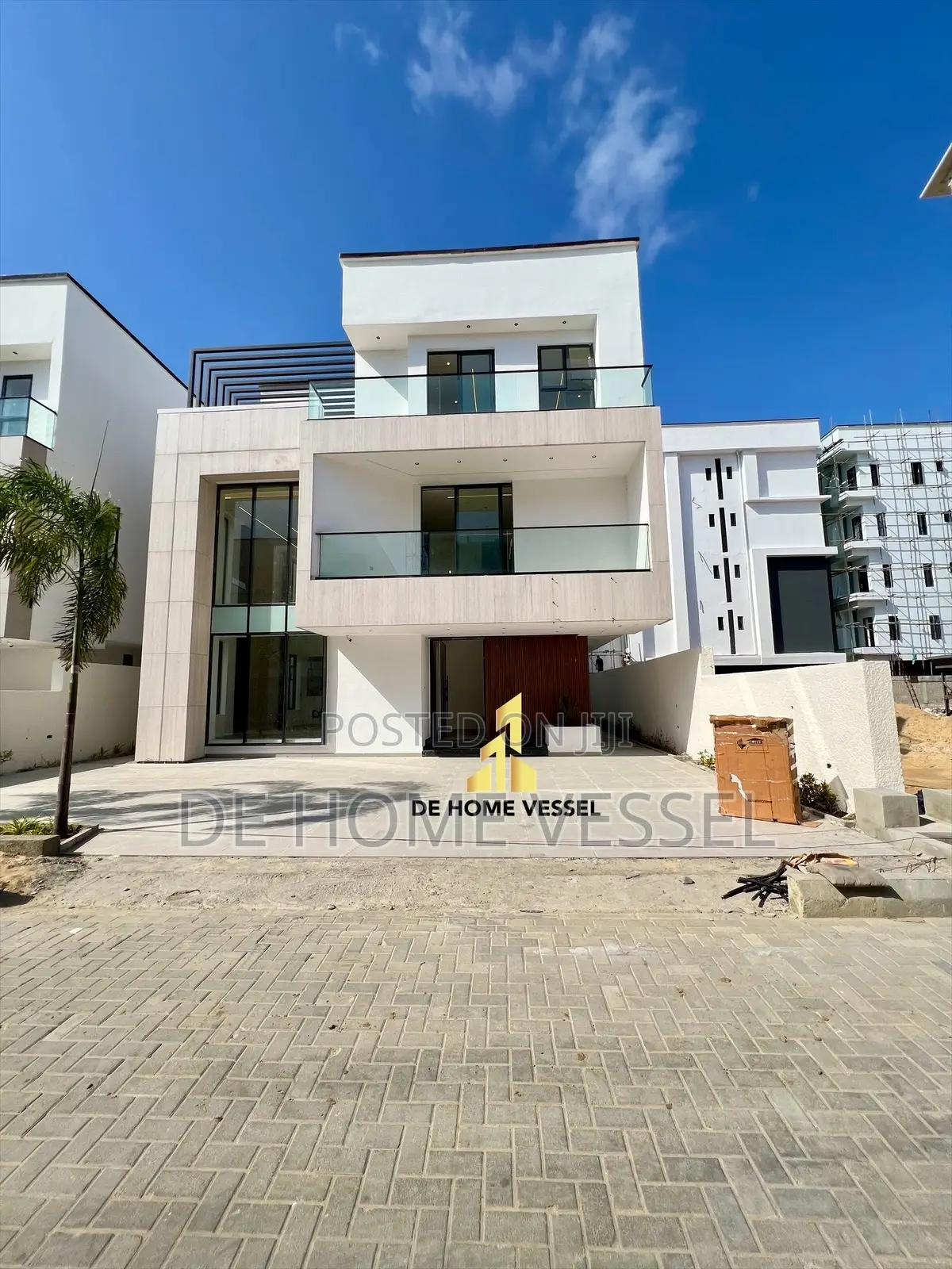 6bdrm Duplex in Lekki Phase 1 for sale in Lekki Phase 1