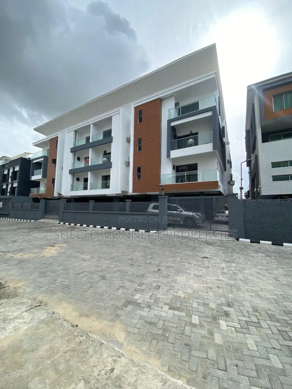 3bdrm Apartment in Lekki Phase 1 for sale in Lekki Phase 1