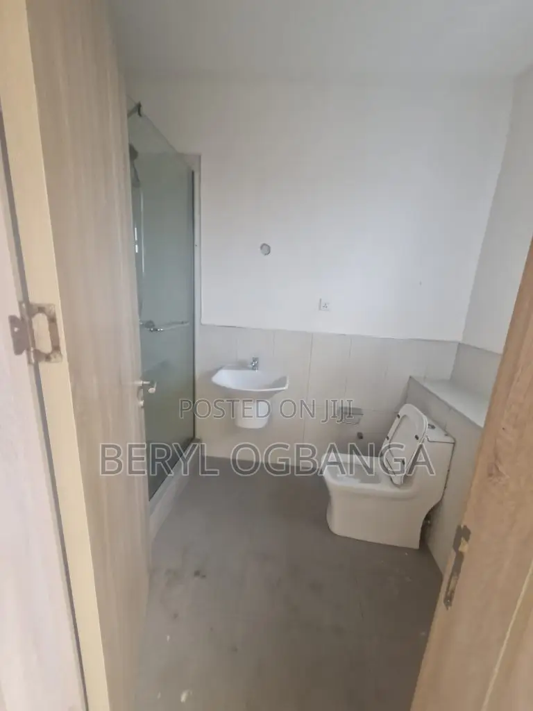 3bdrm Apartment in Lekki Phase 1 for sale in Lekki Phase 1
