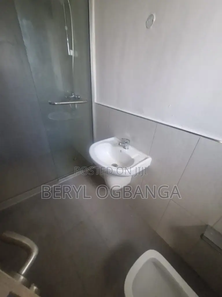 3bdrm Apartment in Lekki Phase 1 for sale in Lekki Phase 1