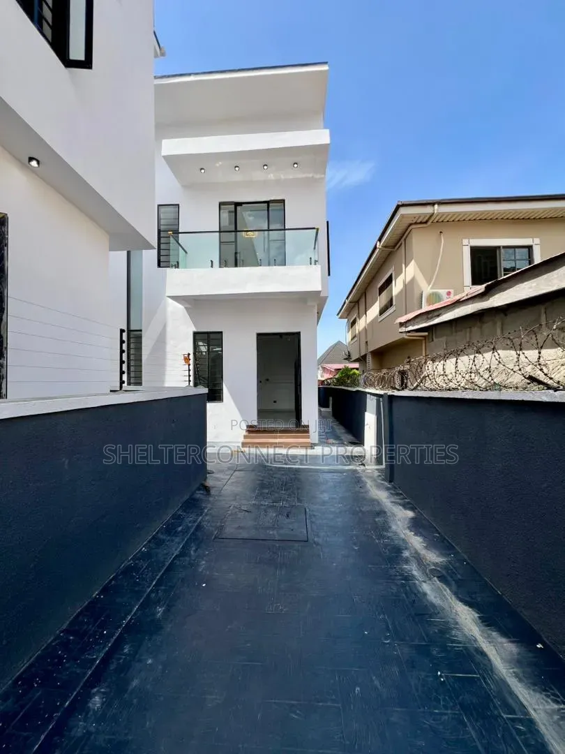 4bdrm Duplex in Ado / Ajah for sale in Ado / Ajah
