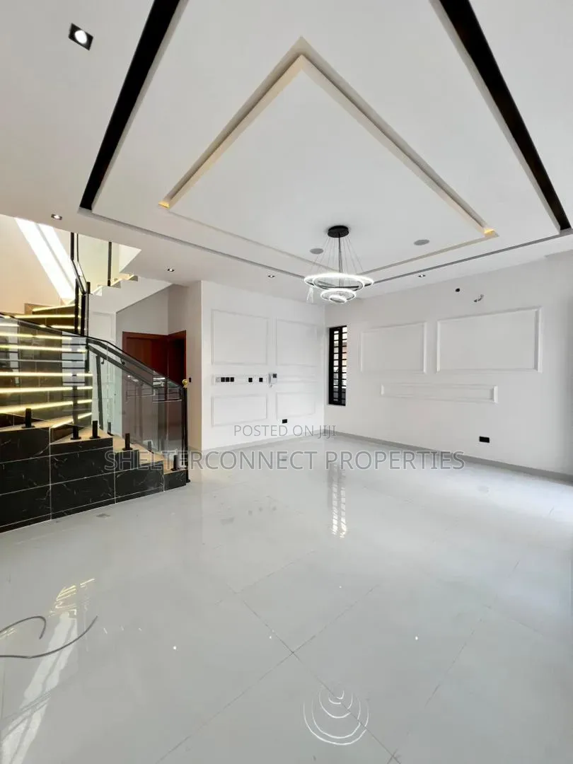 4bdrm Duplex in Ado / Ajah for sale in Ado / Ajah