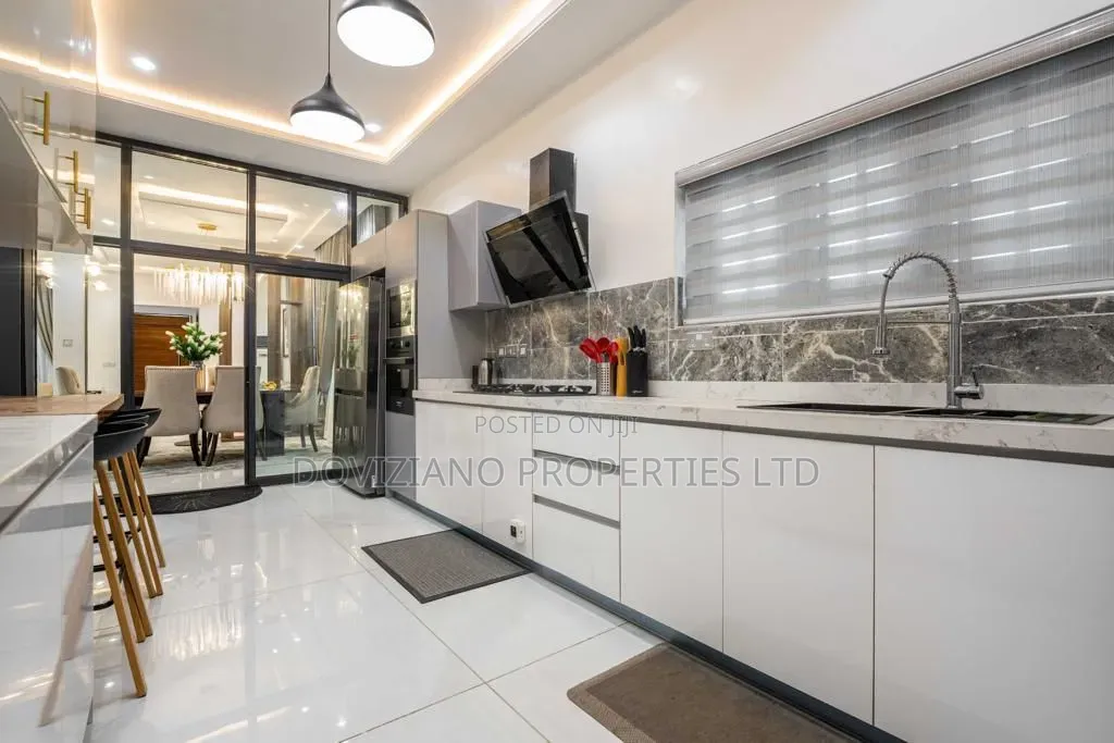 Furnished 5bdrm Mansion in Old Ikoyi for rent in Old Ikoyi