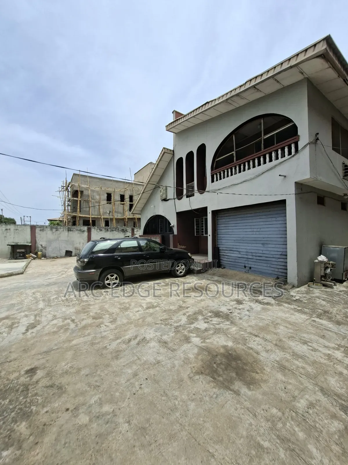 3bdrm Block of Flats in Ago Palace for sale in Ago Palace