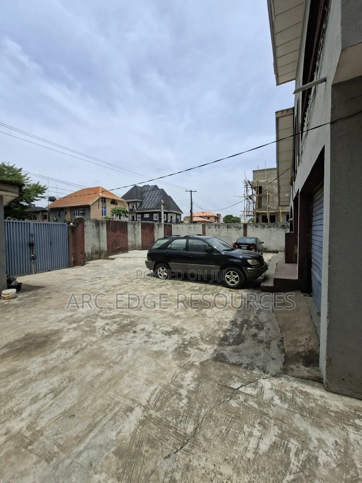 3bdrm Block of Flats in Ago Palace for sale in Ago Palace