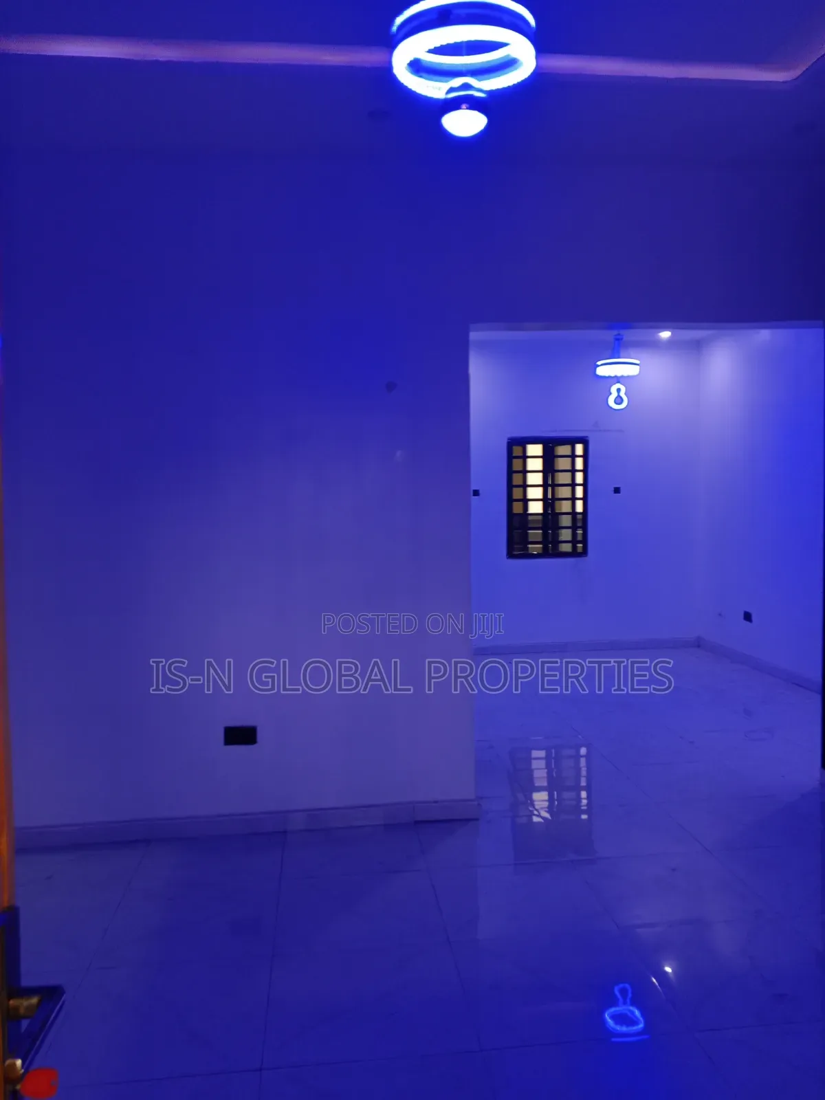 2bdrm Block of Flats in Army Estate, Warri for rent in Warri