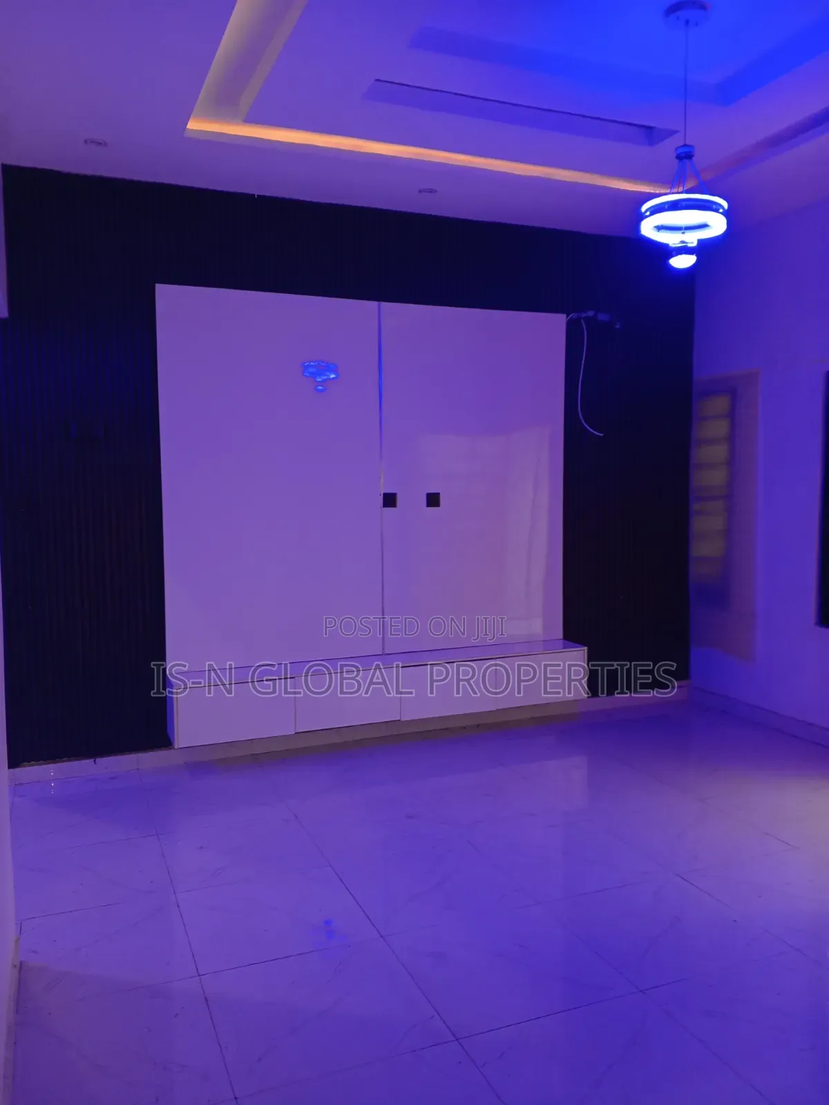 2bdrm Block of Flats in Army Estate, Warri for rent in Warri