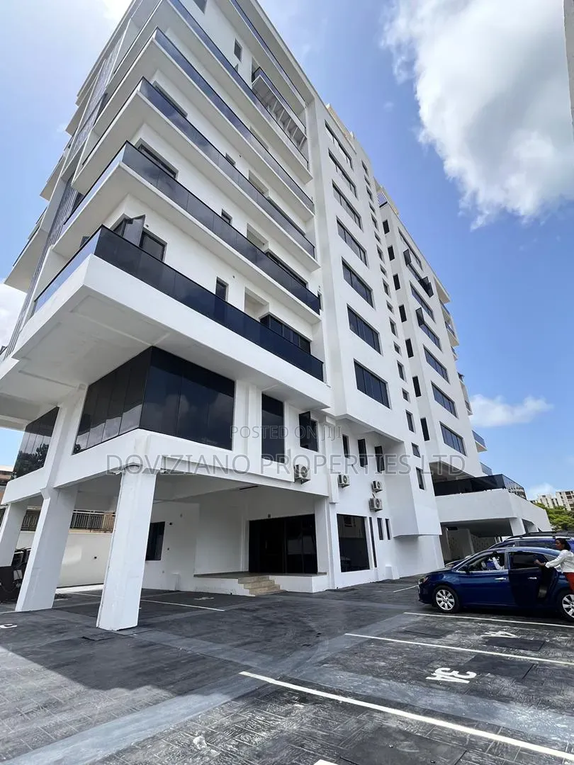 3bdrm Apartment in Ademola Adetokunbo for rent in Ademola Adetokunbo