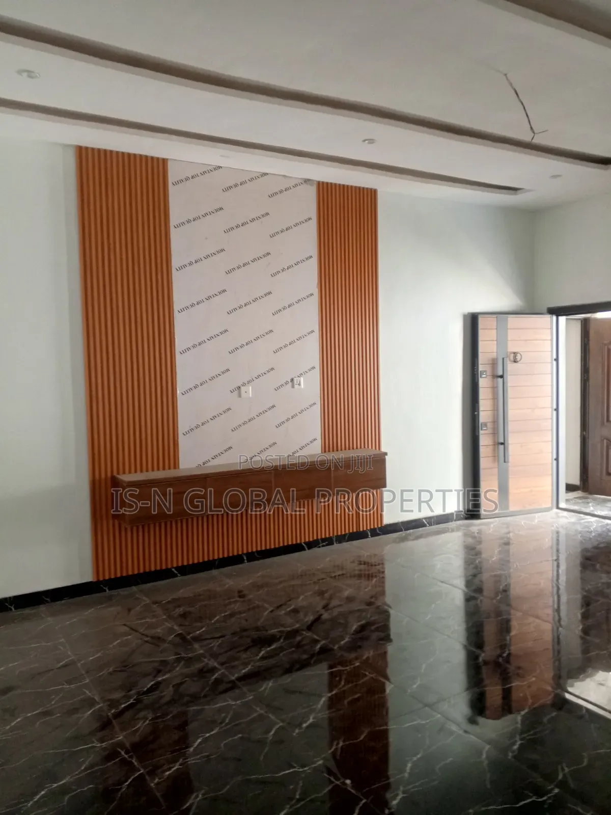 3bdrm Block of Flats in Army Estate, Warri for rent in Warri